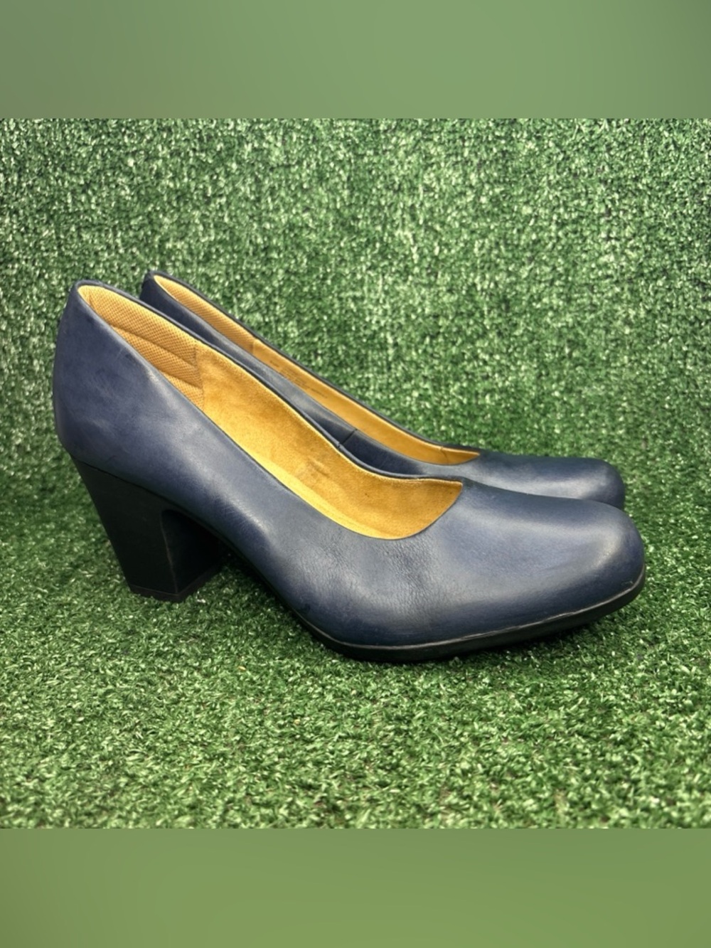 NEW $120 SIZE 9.5 WIDE BLUE Comfortiva Heel Pump ARCH SUPPORT PADDING COMFY!
